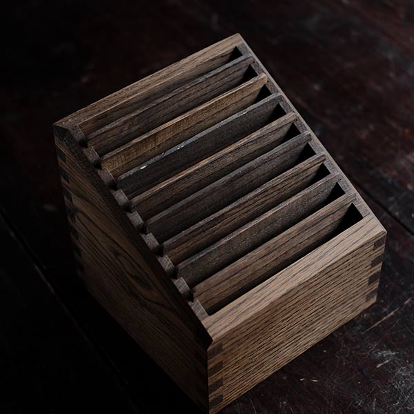 9 card storage spaces