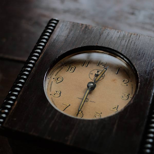 AICHI TOKEI Aichi Clock Hand-wound Wall Clock