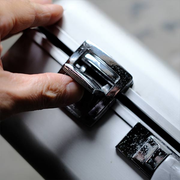 Aluminum briefcase