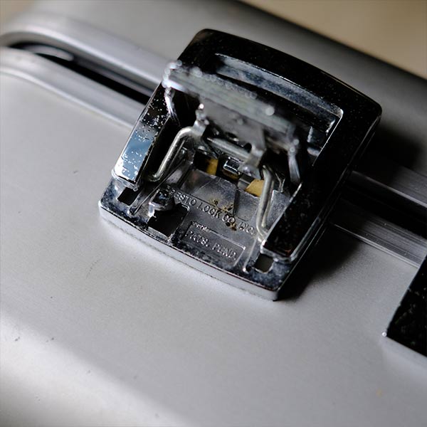 Aluminum briefcase