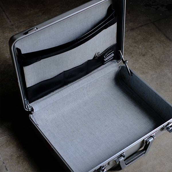 Aluminum briefcase