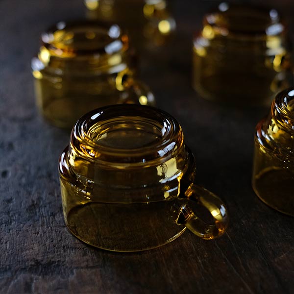 曽我ガラス アンバーのカップ&ソーサー