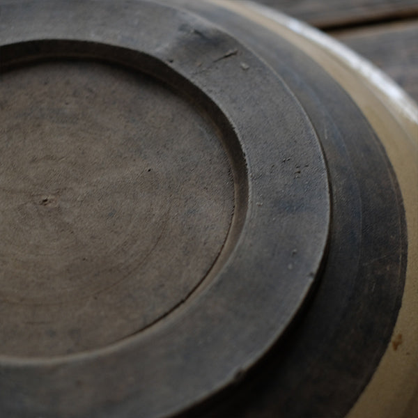 Iris design stone plate