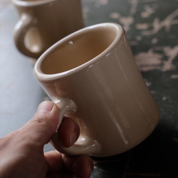 Victor Mug, Beige (Late Model)