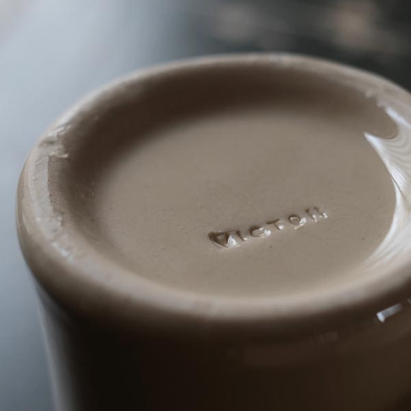 Victor Mug, Beige (Late Model)