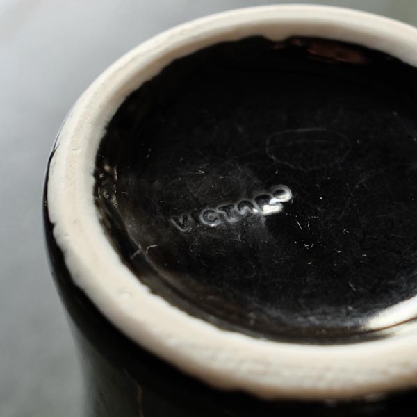 Victor Mug Black (Late Model)