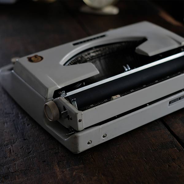 BROTHER Young Elite タイプライター インクリボン交換済み