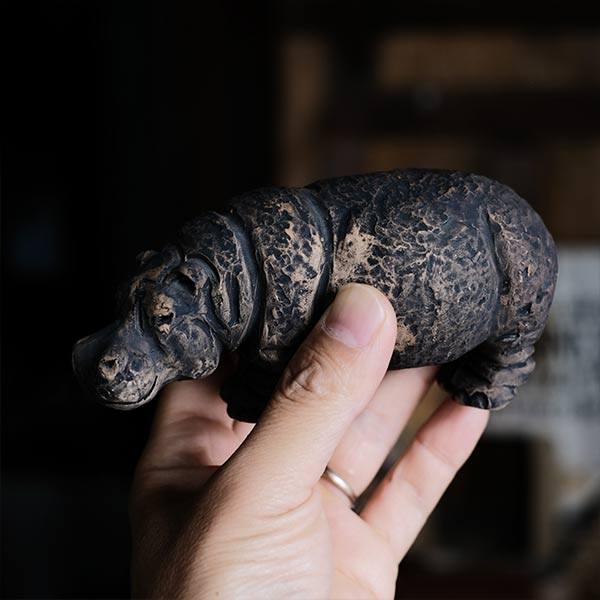 陶器のカバ