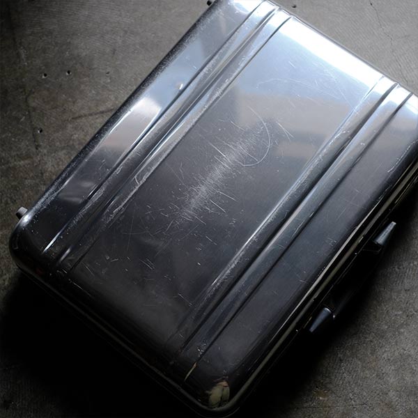 Aluminum briefcase