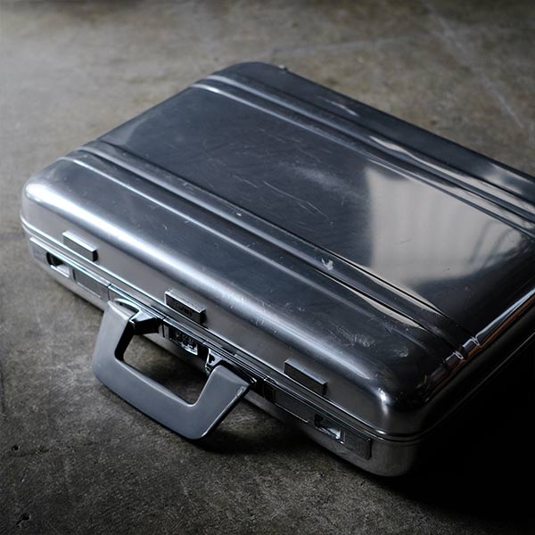 Aluminum briefcase