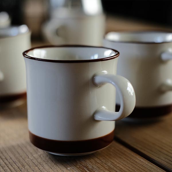 茶色いラインのマグカップ(デッドストック)