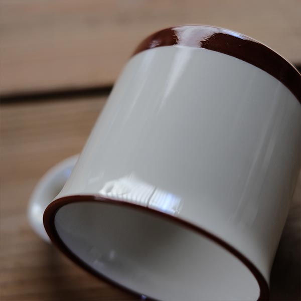 茶色いラインのマグカップ(デッドストック)