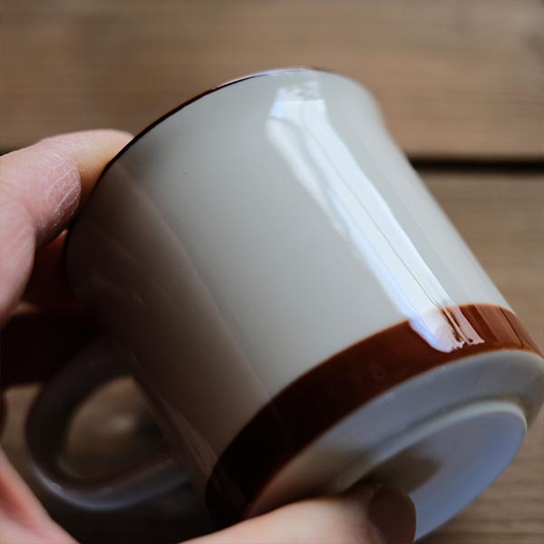 茶色いラインのマグカップ(デッドストック)