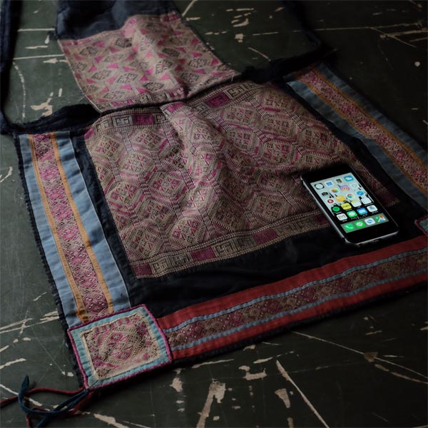 Dong people's baby carrier