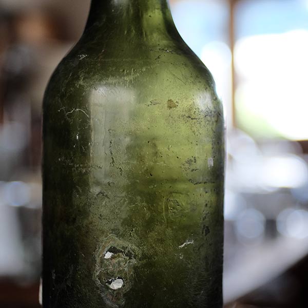 海揚がりのワインボトル 19世紀 オランダ(1)
