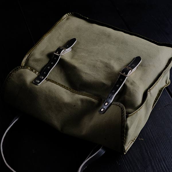 Olive shoulder bag