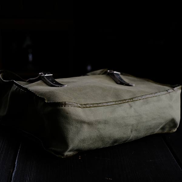 Olive shoulder bag