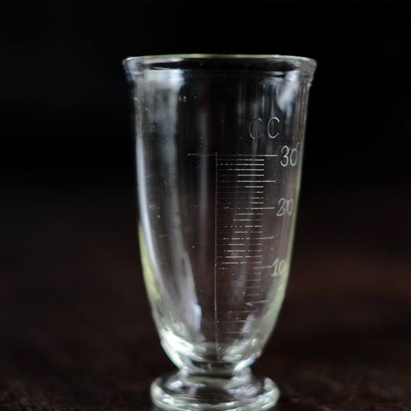 Small measuring cylinder 30cc