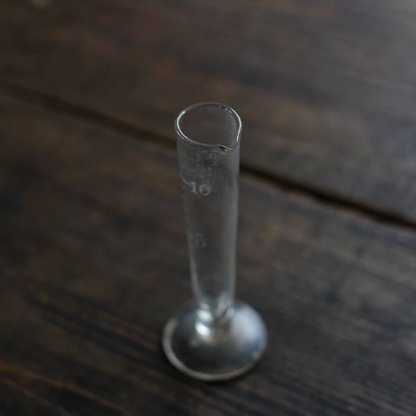 Small measuring cylinder 10ml