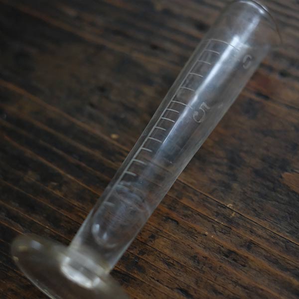 Small measuring cylinder 10ml