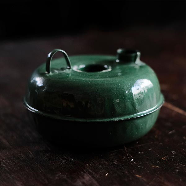 Enamel iron