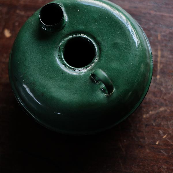 Enamel iron