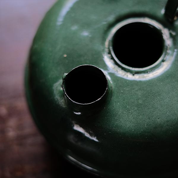 Enamel iron