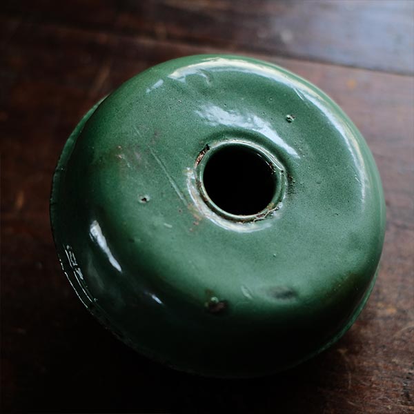Enamel iron
