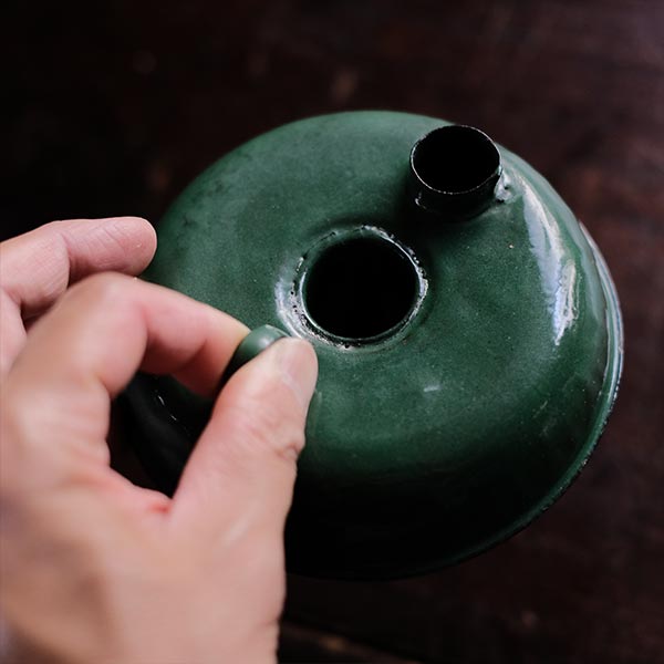 Enamel iron