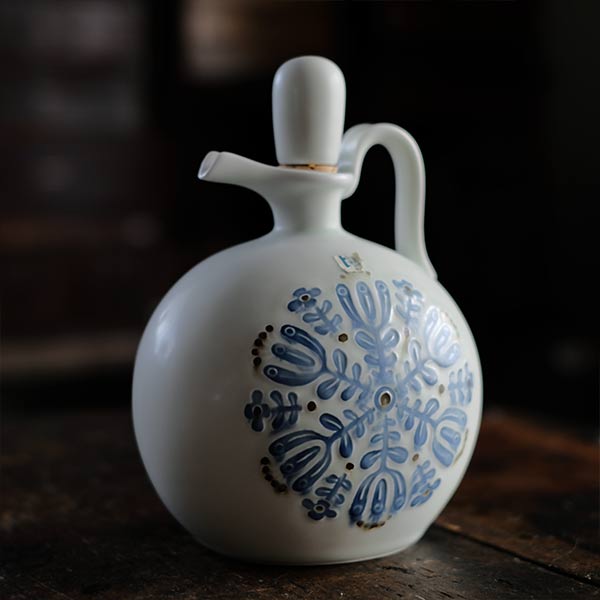 Hakusan Porcelain Jug