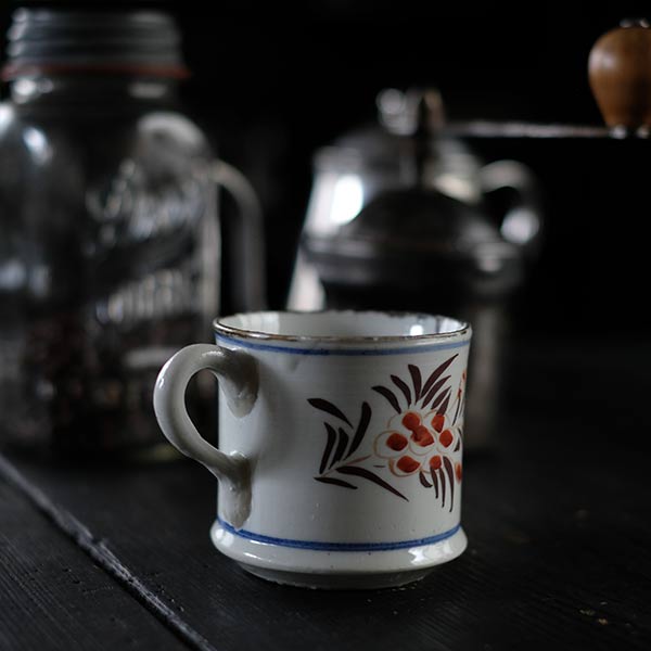 Hasami ware export mug from the end of the Edo period