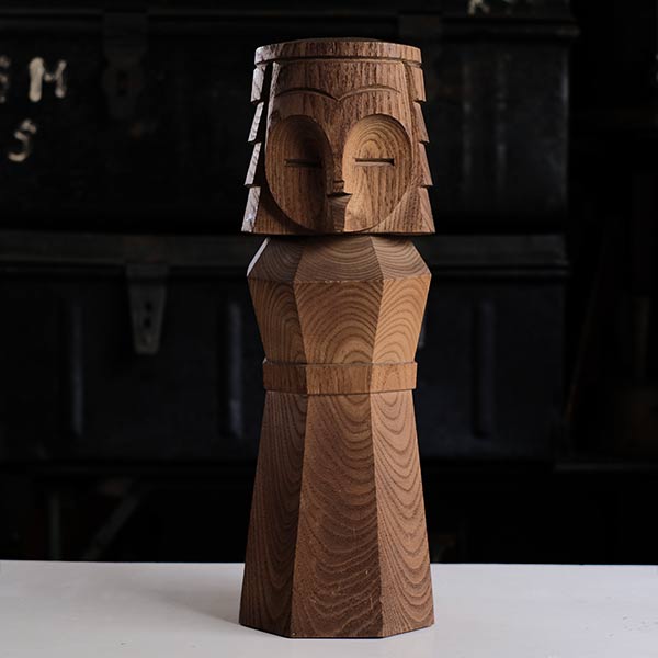 アイヌ 木彫り 置物 夫婦 台付き - 彫刻・オブジェ