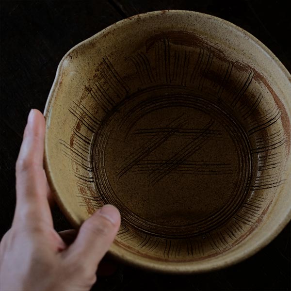 黄瀬戸 平鉢(片口)