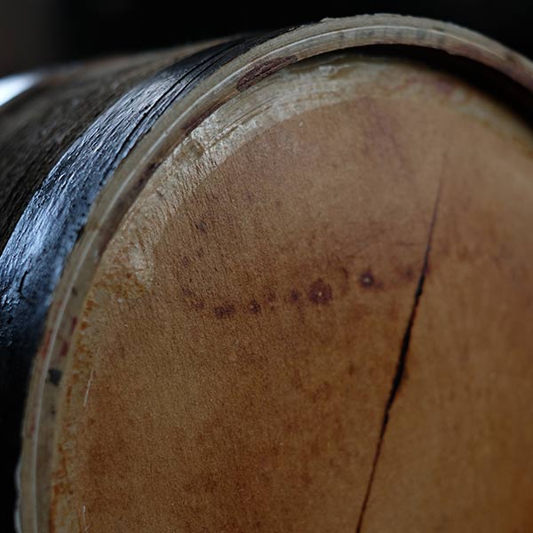 lacquer bucket