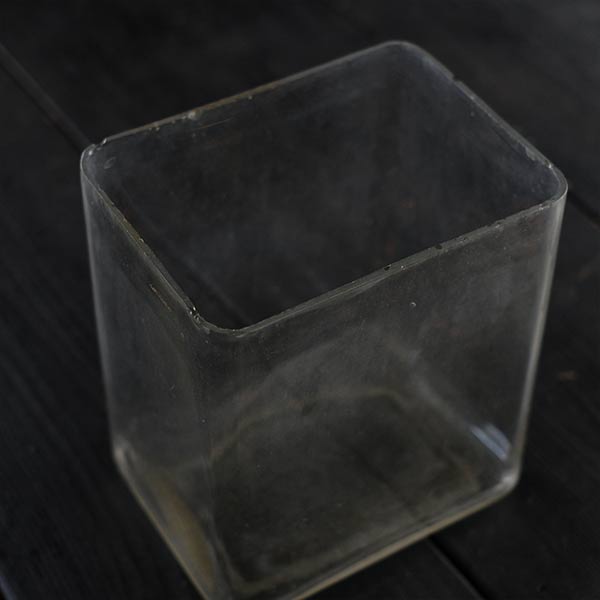 square glass aquarium