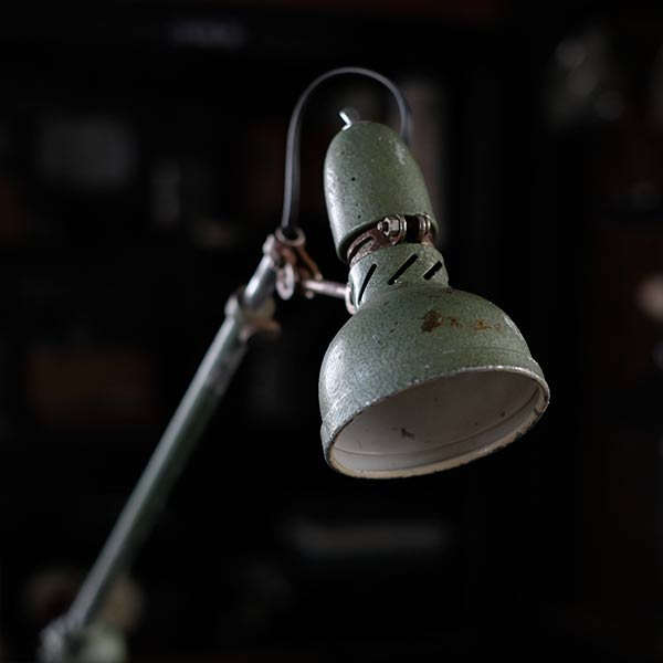 LUMINA desk lamp