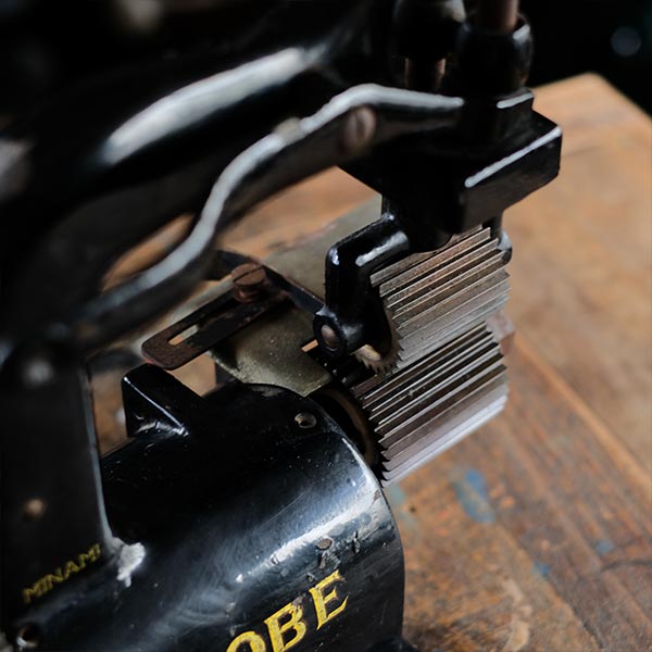 Minami Sewing Machine「GLOBE」