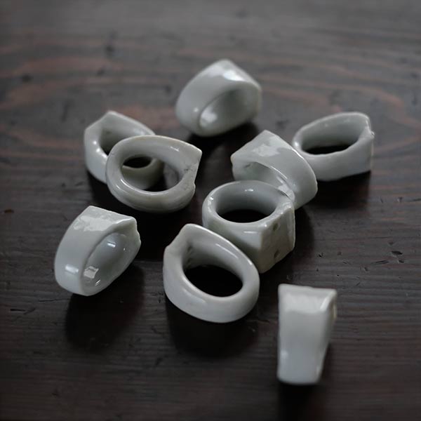White porcelain mulberry nails