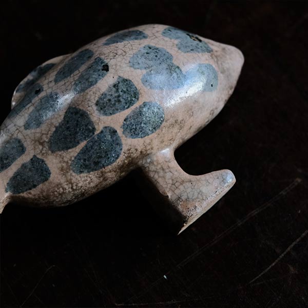 Fish incense holder