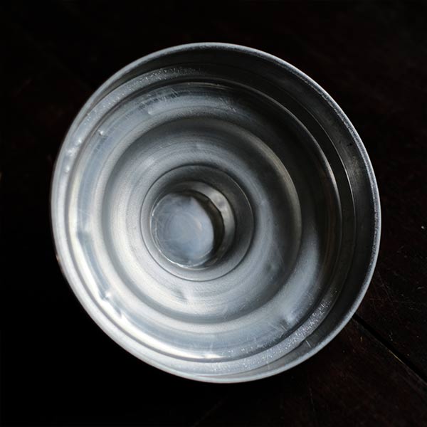 八角柱のガラス瓶