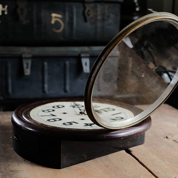 OPAL wall clock with battery-operated quartz movement replaced