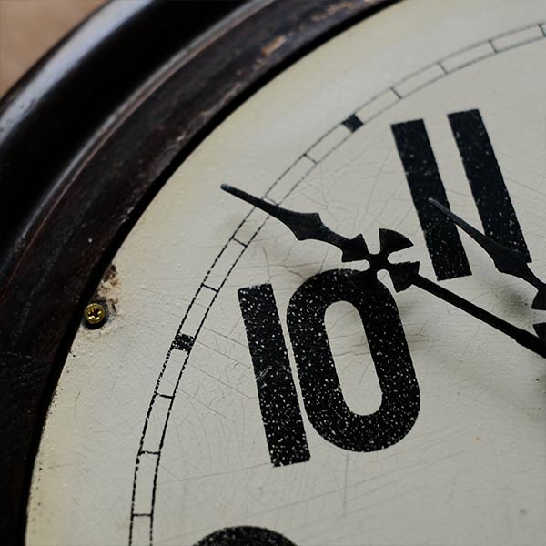OPAL wall clock with battery-operated quartz movement replaced