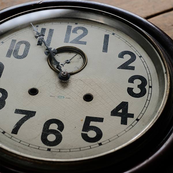 OPAL wall clock with battery-operated quartz movement replaced
