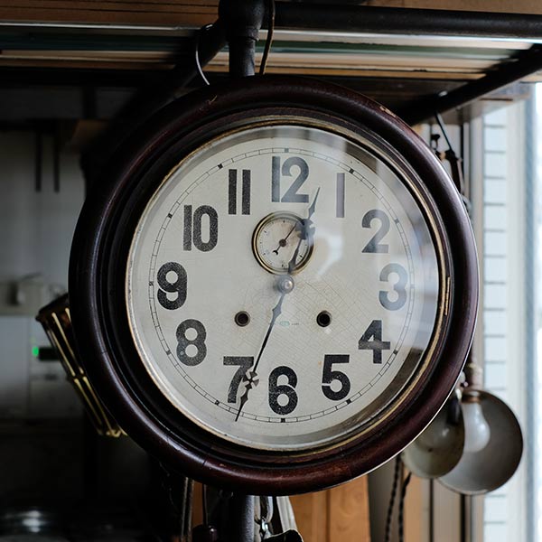 OPAL wall clock with battery-operated quartz movement replaced
