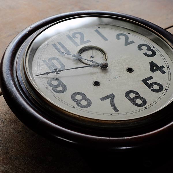 OPAL wall clock with battery-operated quartz movement replaced
