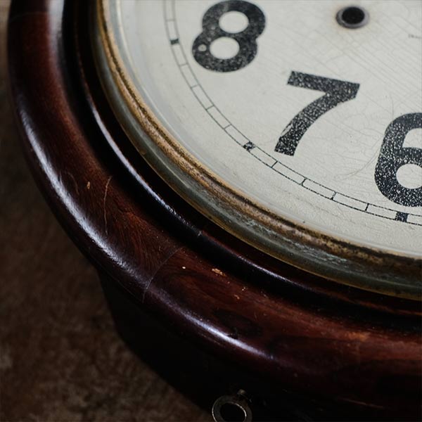 OPAL wall clock with battery-operated quartz movement replaced