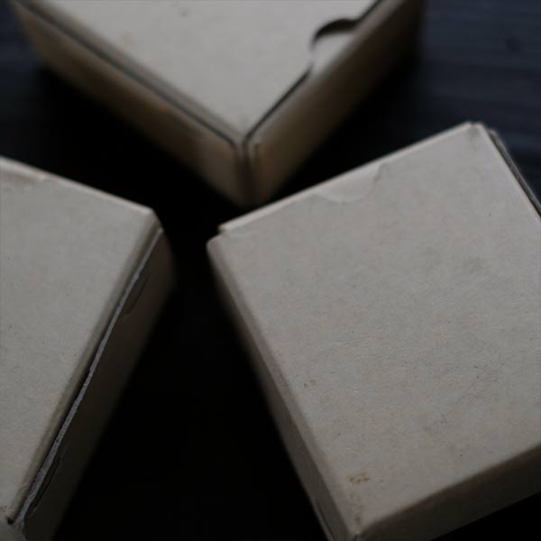 厚紙のケース L(バラ売り)