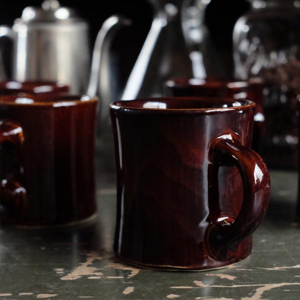 Victor Mug, Red Brown (Late Model)