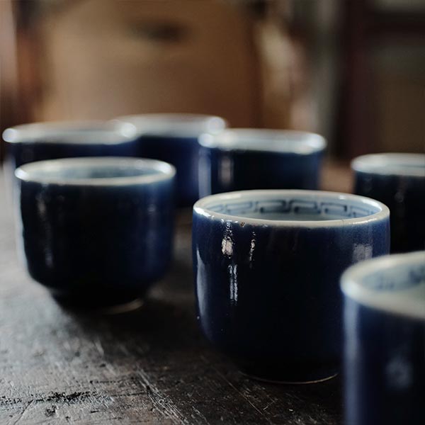 瑠璃釉の湯呑み(向付)