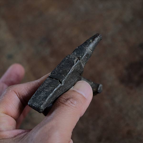 鉛の金床(アンビル)